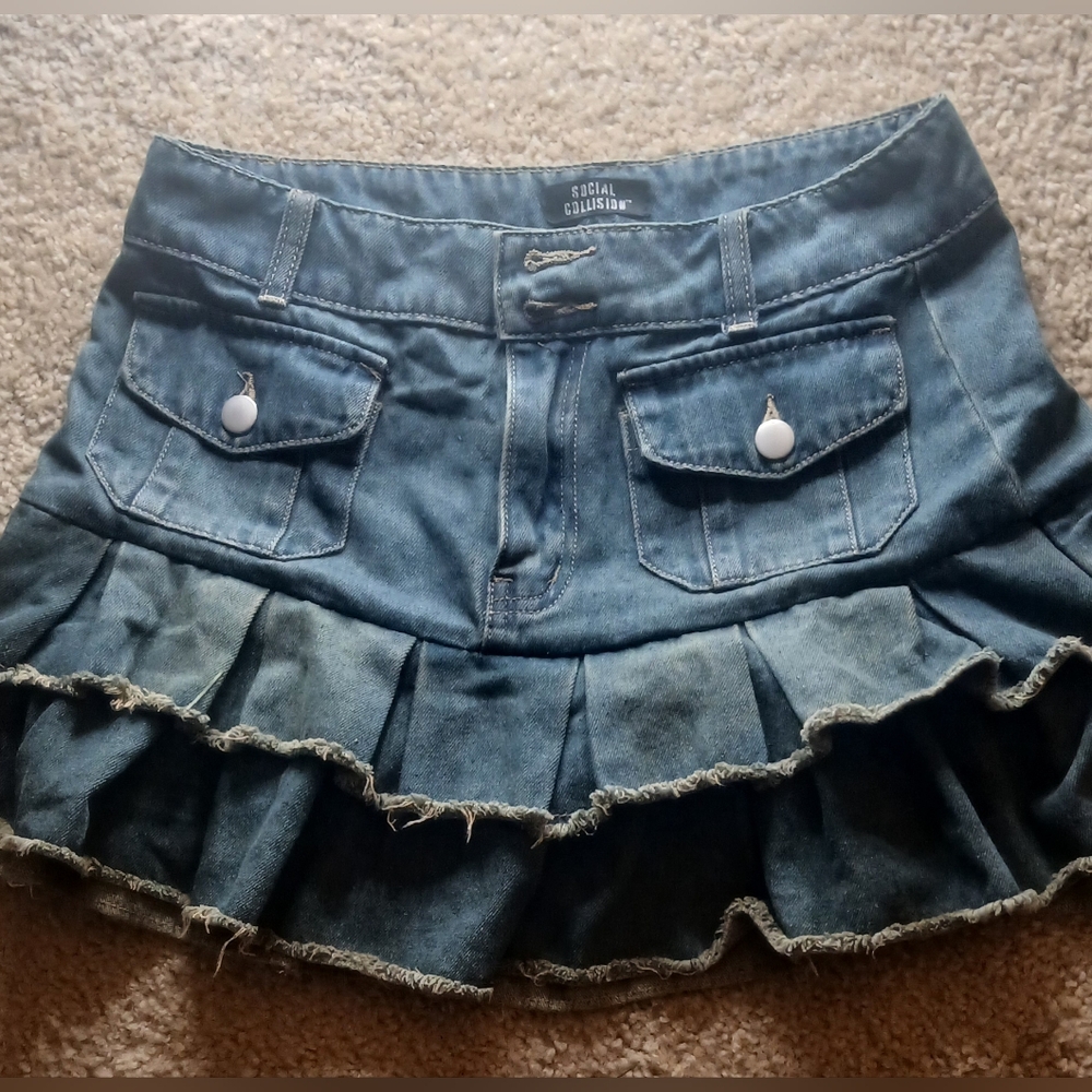 Y2k Ruffled Mini Skirt size (MD)